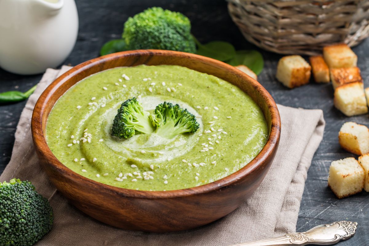 Easy Broccoli Soup Recipe