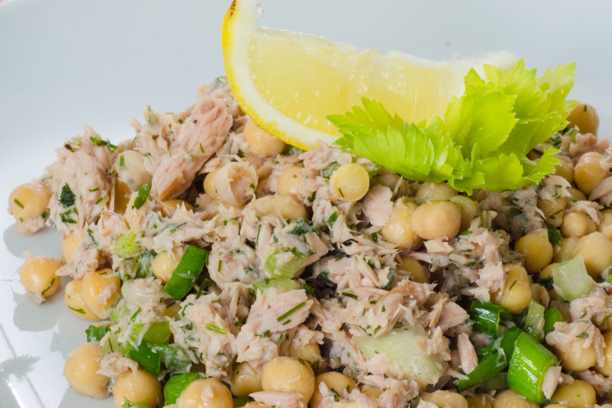 Tuna + Chickpea Mash + Pita